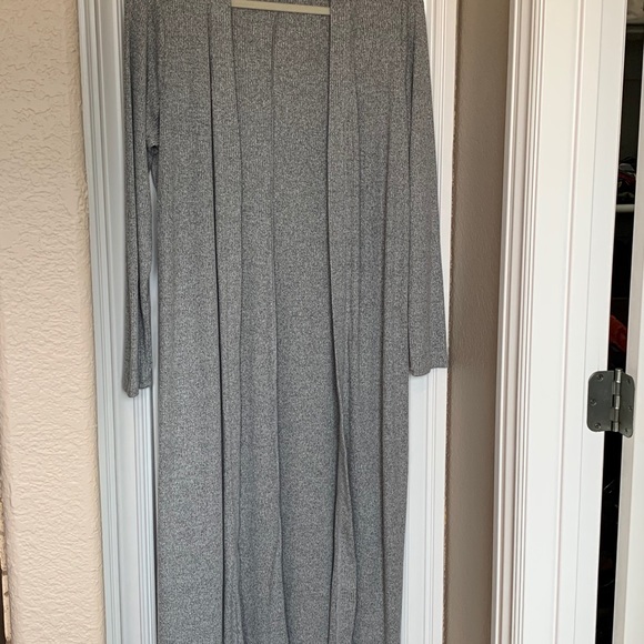 Long grey cardigan - Picture 1 of 3